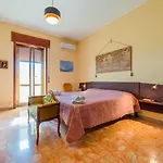 شقة Guesthost - La Terrazza Di Siracusa - Roomy And Bright Flat *