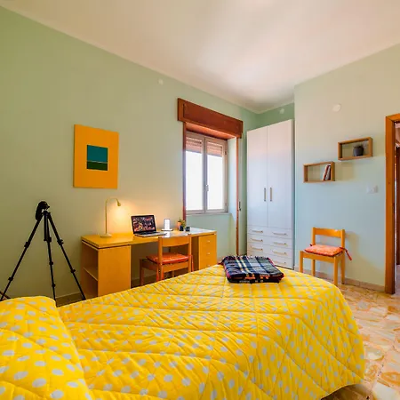 شقة Guesthost - La Terrazza Di Siracusa - Roomy And Bright Flat سيراكوزا