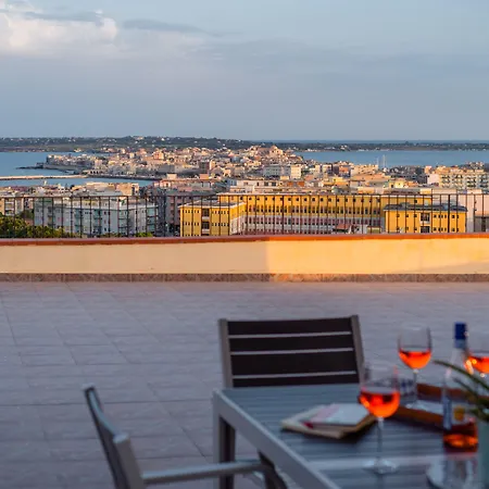 شقة Guesthost - La Terrazza Di Siracusa - Roomy And Bright Flat *
